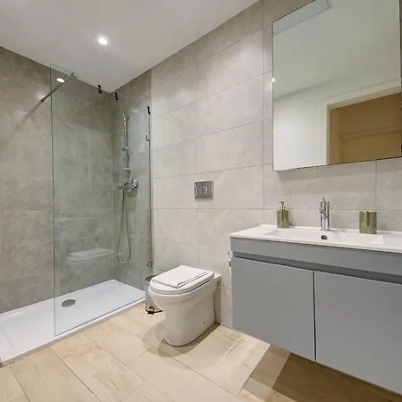 公寓 Stylish Suites, Wifi & Ac In By 360 Estates 斯利马