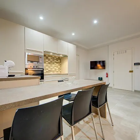 Stylish Suites, Wifi & Ac In By 360 Estates 公寓 斯利马