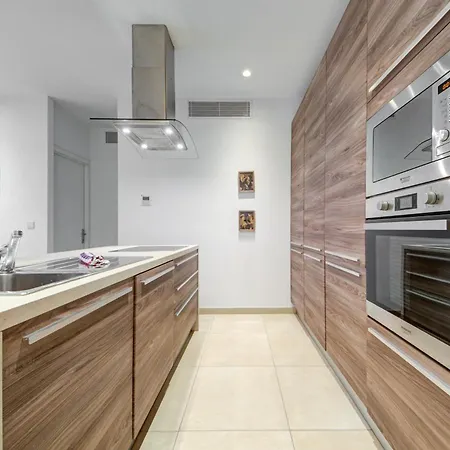 Stylish Suites, Wifi & Ac In By 360 Estates Apartamento Sliema