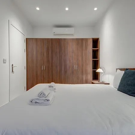 Stylish Suites, Wifi & Ac In By 360 Estates * Sliema