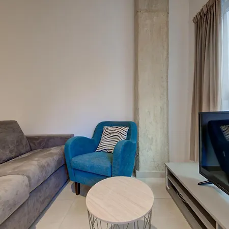 Stylish 2br With Balcony, Wifi & Ac In By 360 Estates Sliema