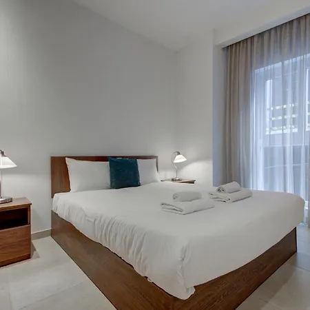 Stylish 2br With Balcony, Wifi & Ac In By 360 Estates Appartement