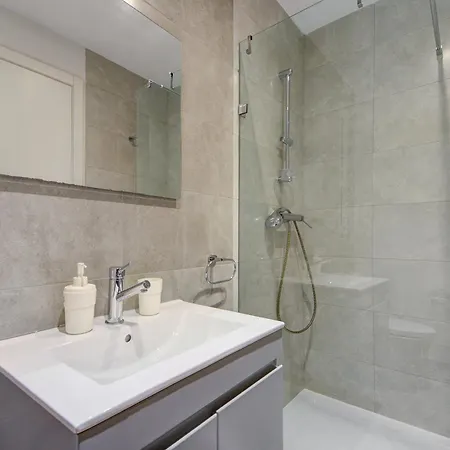 Apartment Stylish 2br With Balcony, Wifi & Ac In By 360 Estates Sliema